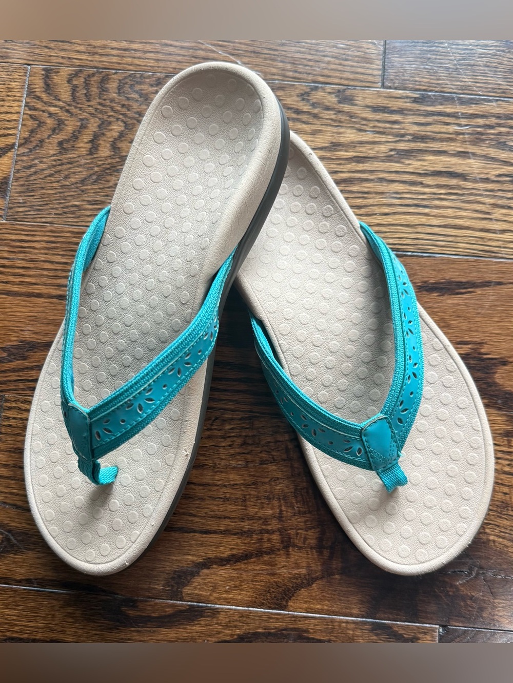 Vionic Teal Women’s Sandals
